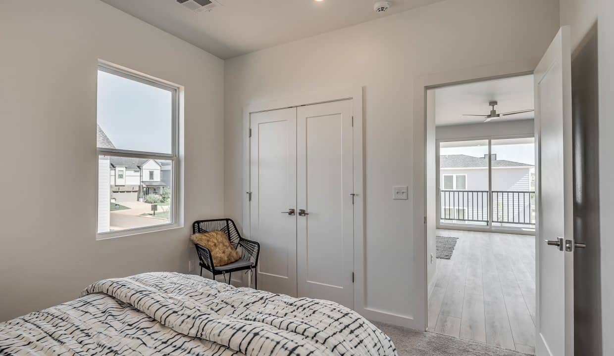 2532 NW 132nd Pl-56