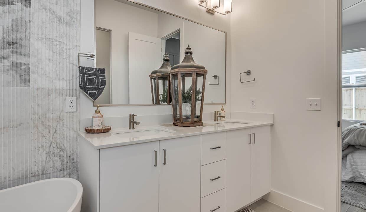 2532 NW 132nd Pl-41