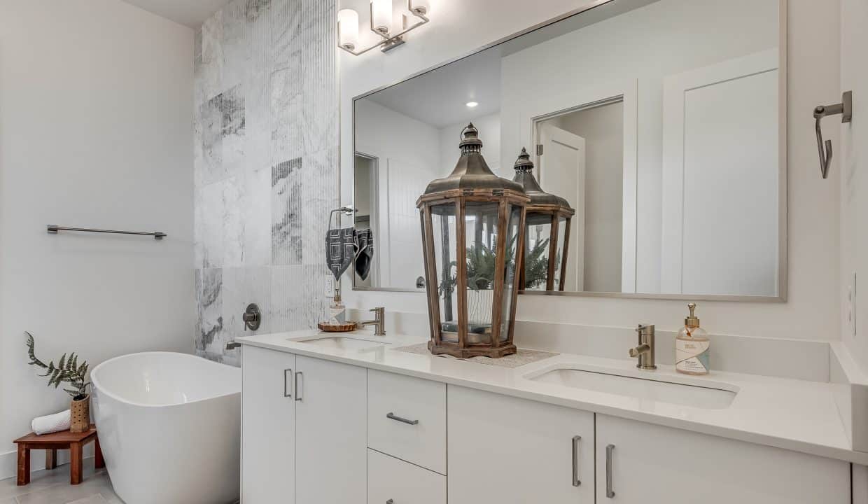 2532 NW 132nd Pl-38