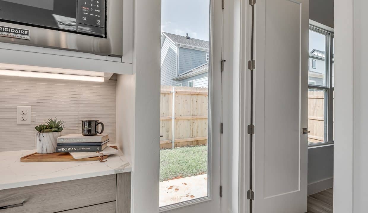 2532 NW 132nd Pl-33