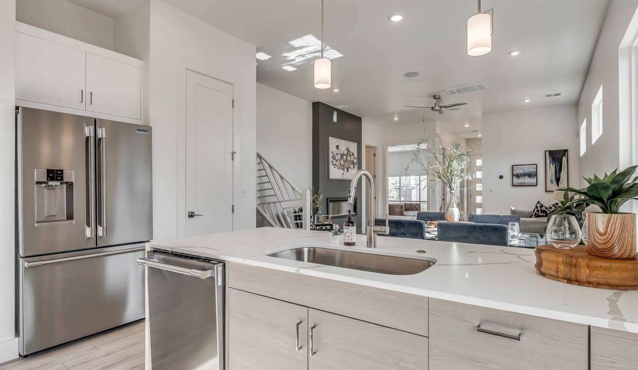 2532 NW 132nd Pl-28