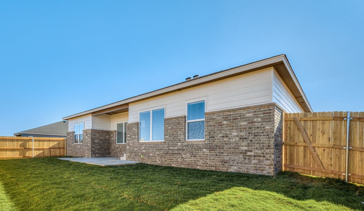 4213 NW 180th Street - 11-09 RESHOOT-48