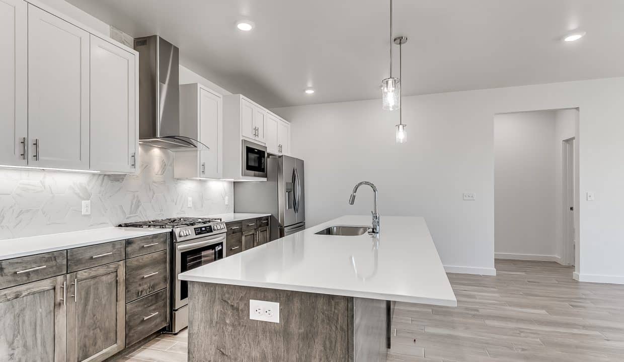 4213 NW 180th Street - 11-09 RESHOOT-19