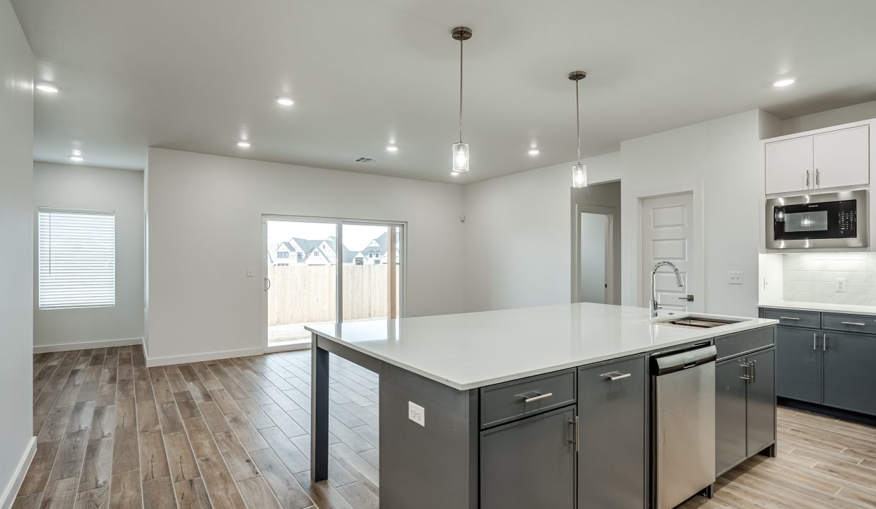 4205 NW 180th St RS2-12