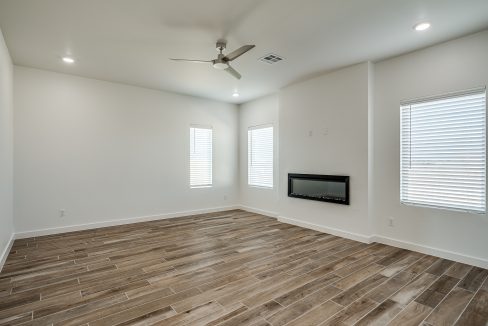4205 NW 180th St RS2-14