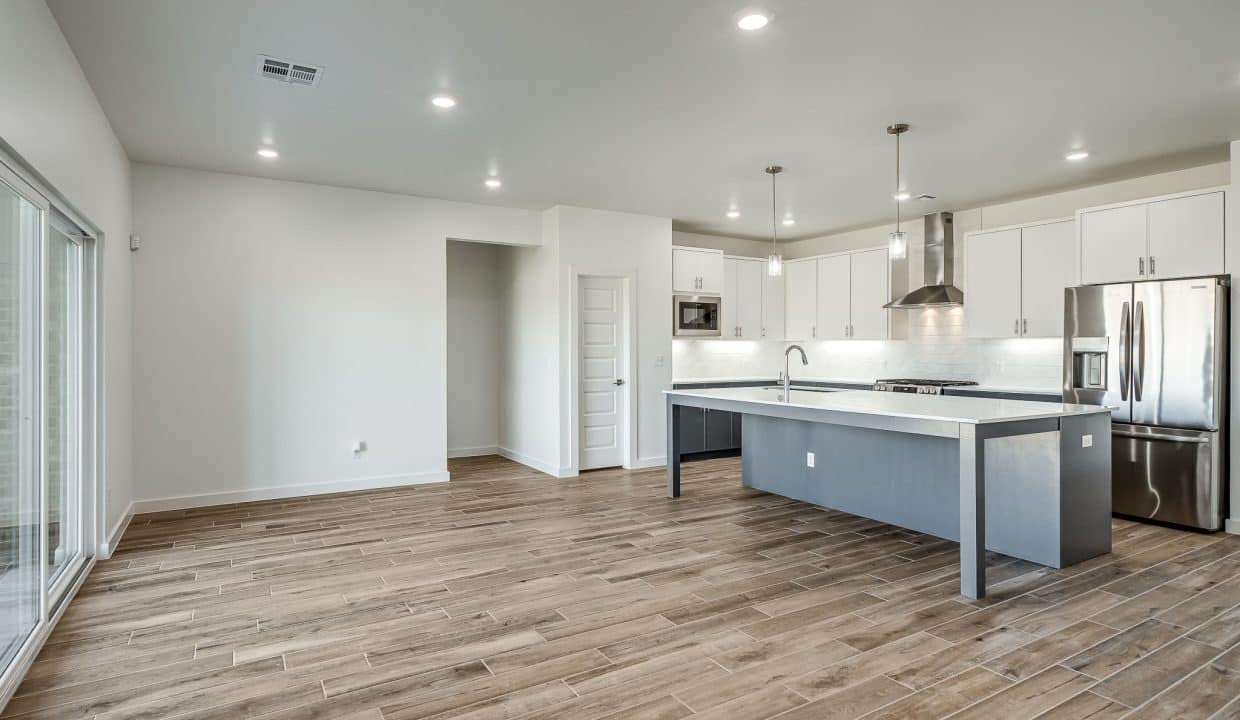 4205 NW 180th St RS2-18