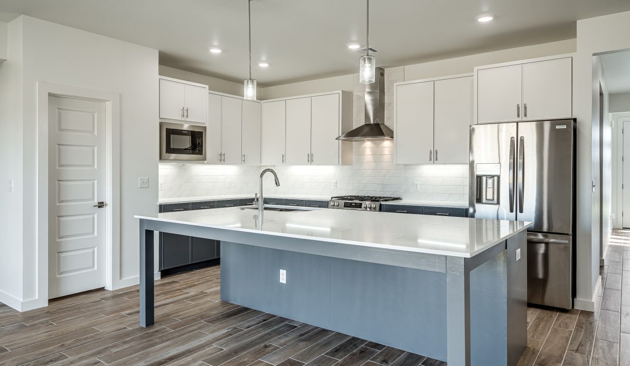 4205 NW 180th St RS2-19