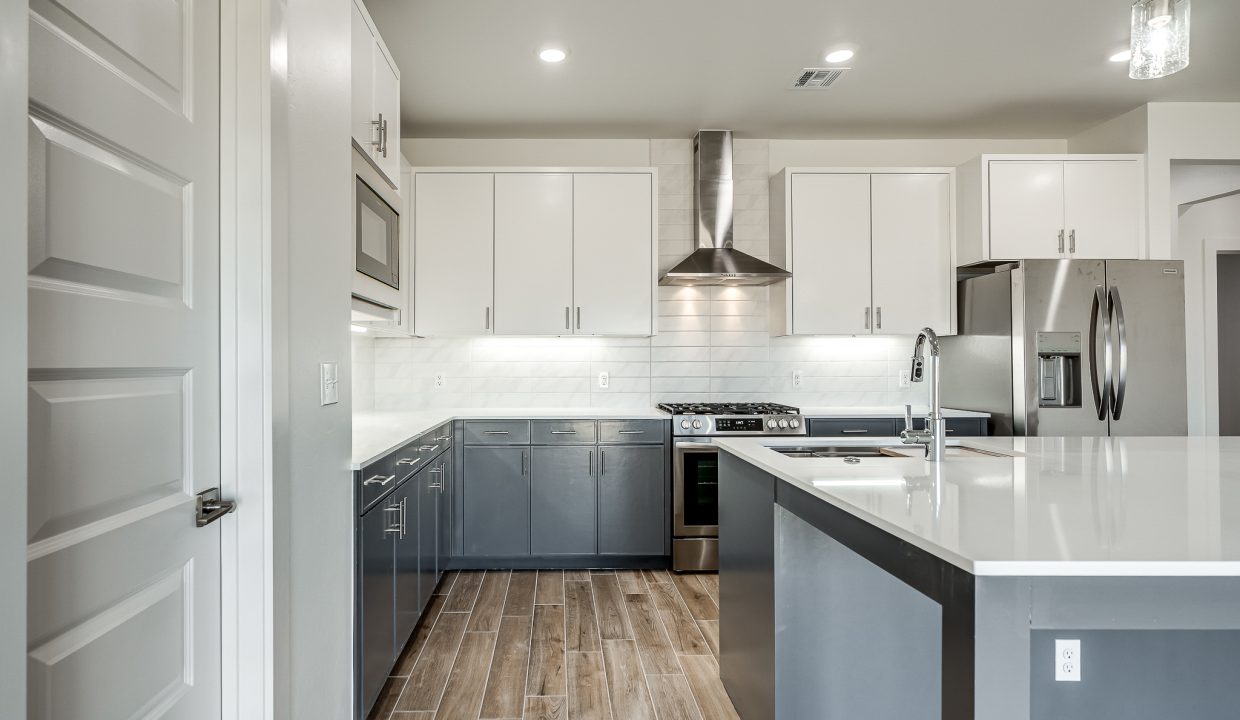 4205 NW 180th St RS2-22