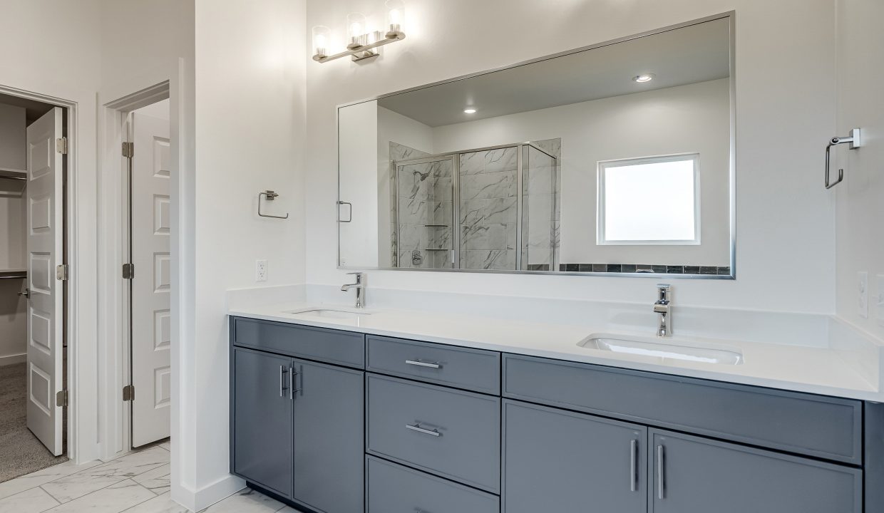 4205 NW 180th St RS2-33