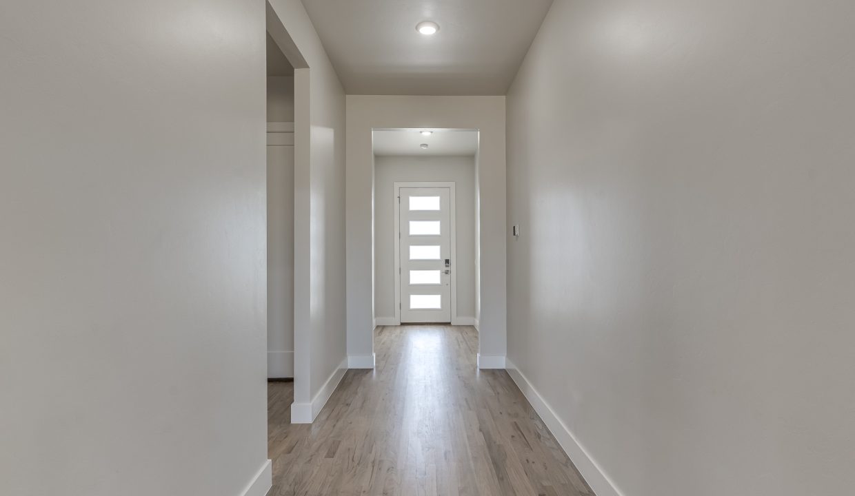 5613 NW 155th St-11