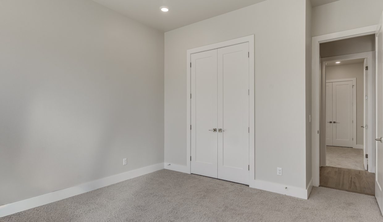 5613 NW 155th St-42