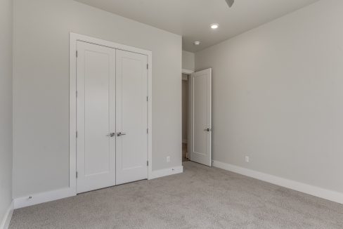 5613 NW 155th St-43