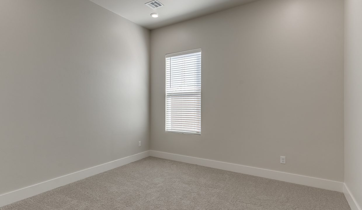 5613 NW 155th St-50