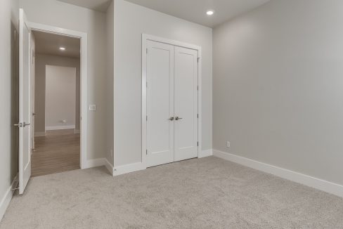 5613 NW 155th St-51