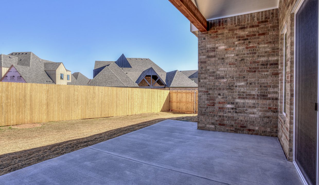 5613 NW 155th St-63