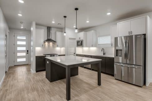 4112 NW 180th St-13