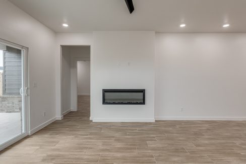 4112 NW 180th St-25