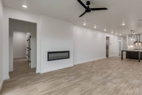 4112 NW 180th St-26
