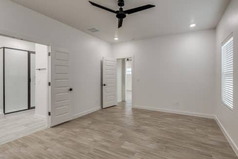 4112 NW 180th St-31
