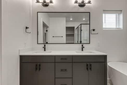 4112 NW 180th St-36