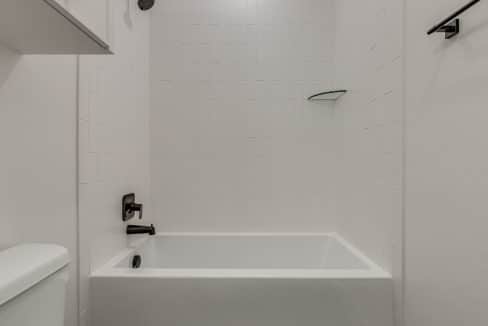 4112 NW 180th St-56