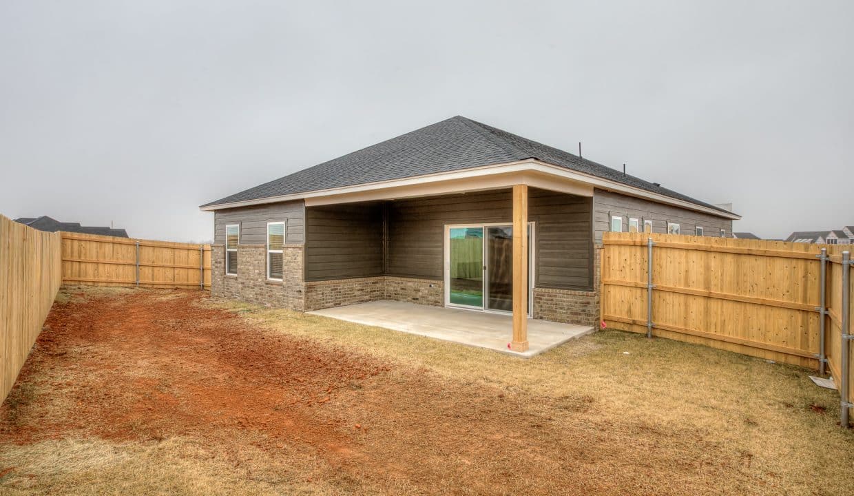 4112 NW 180th St-59