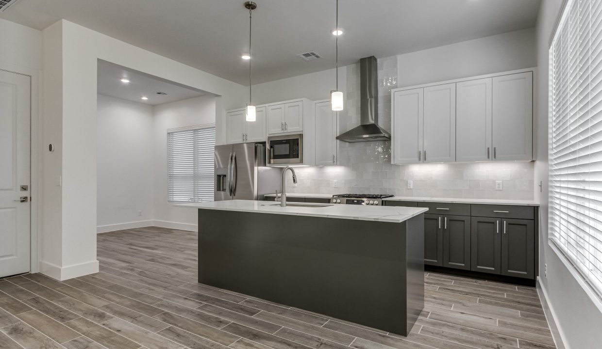 2524 NW 131st St-11