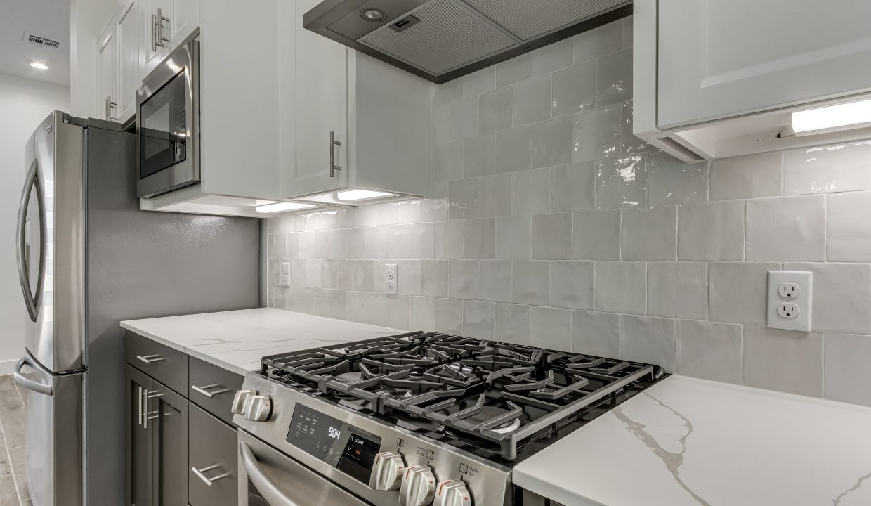 2524 NW 131st St-15