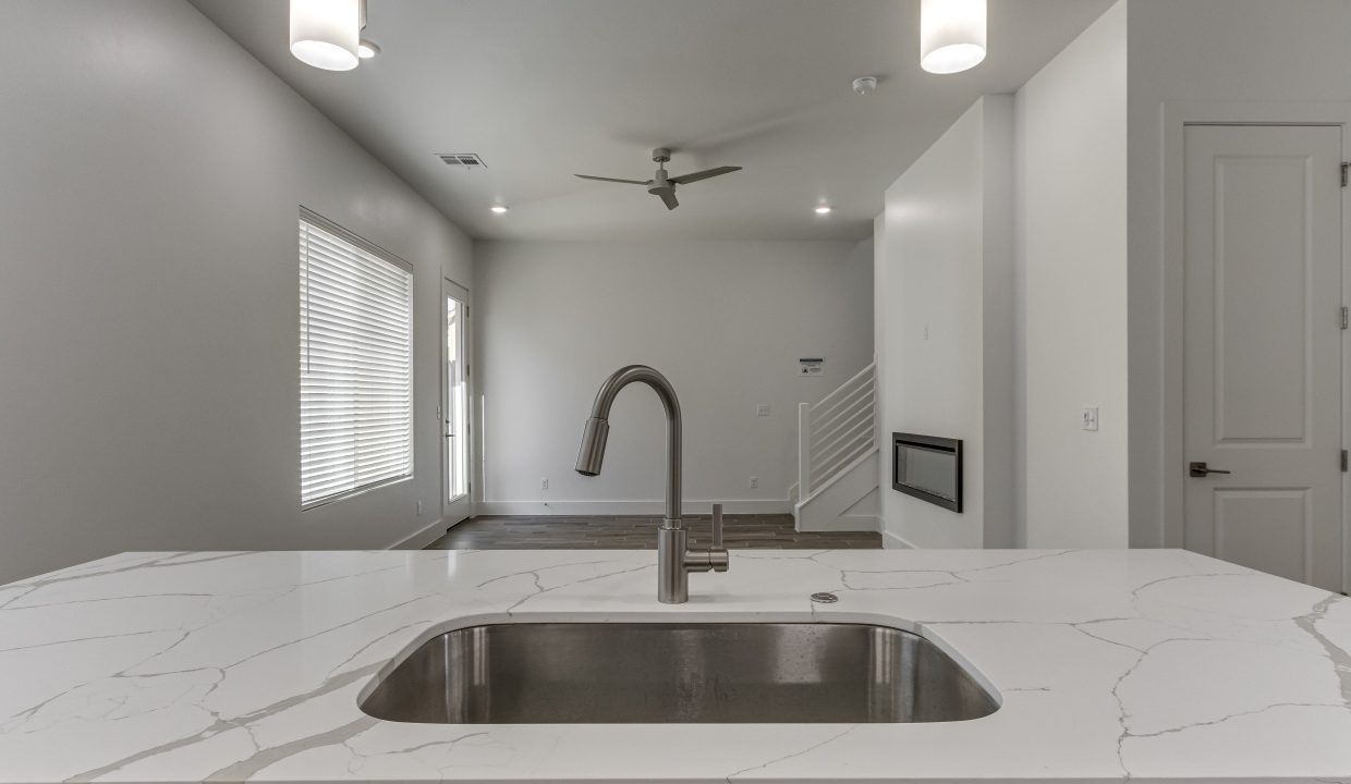 2524 NW 131st St-16