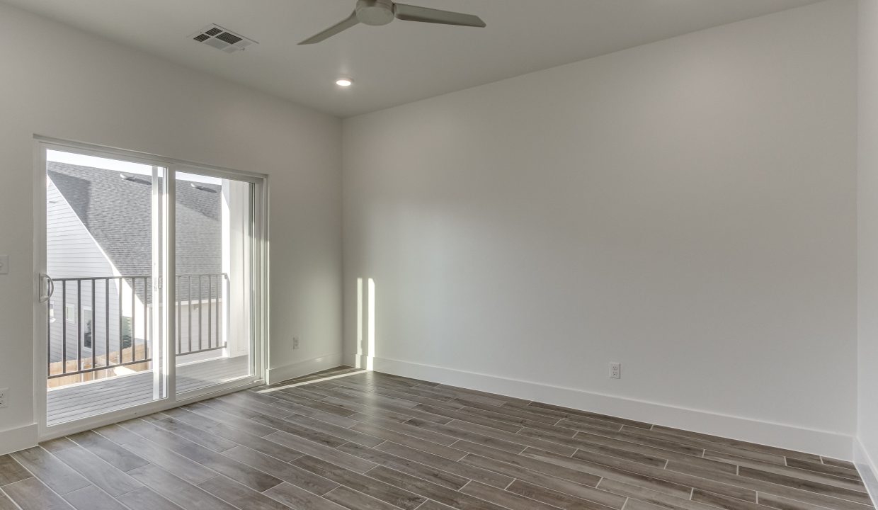 2524 NW 131st St-22