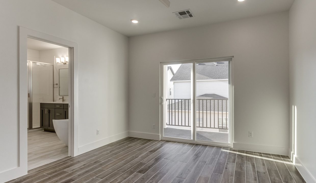 2524 NW 131st St-23