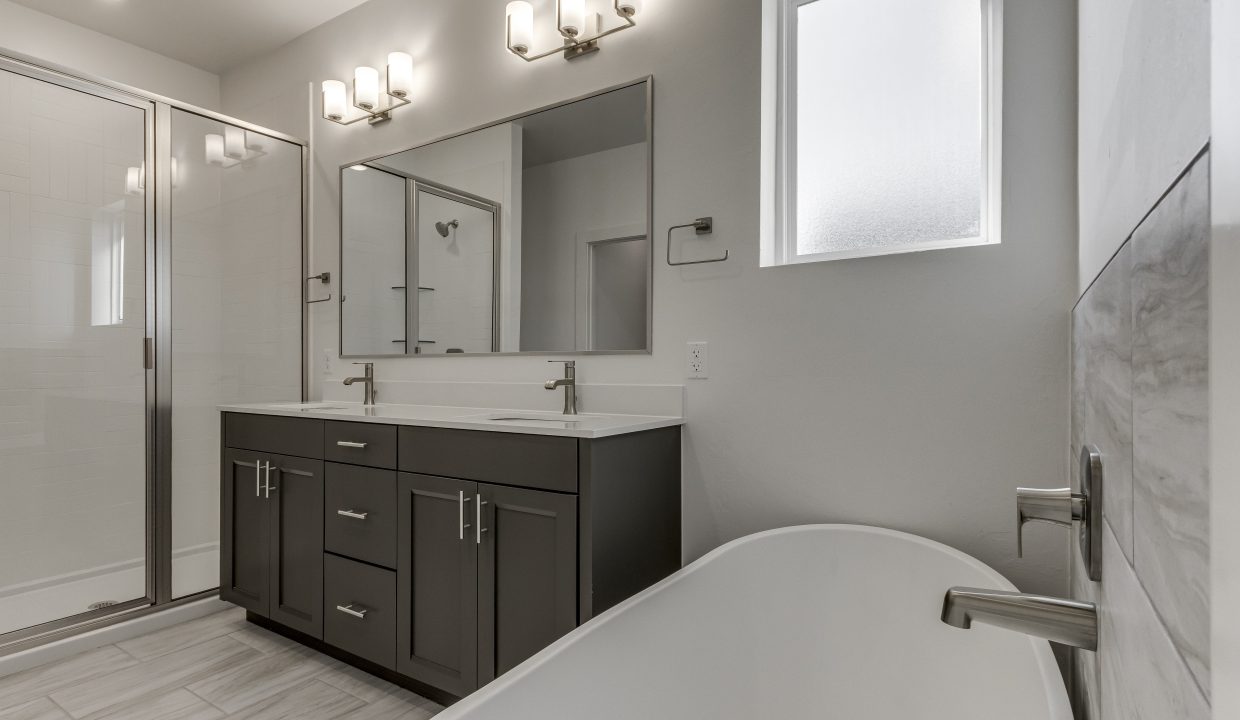 2524 NW 131st St-25