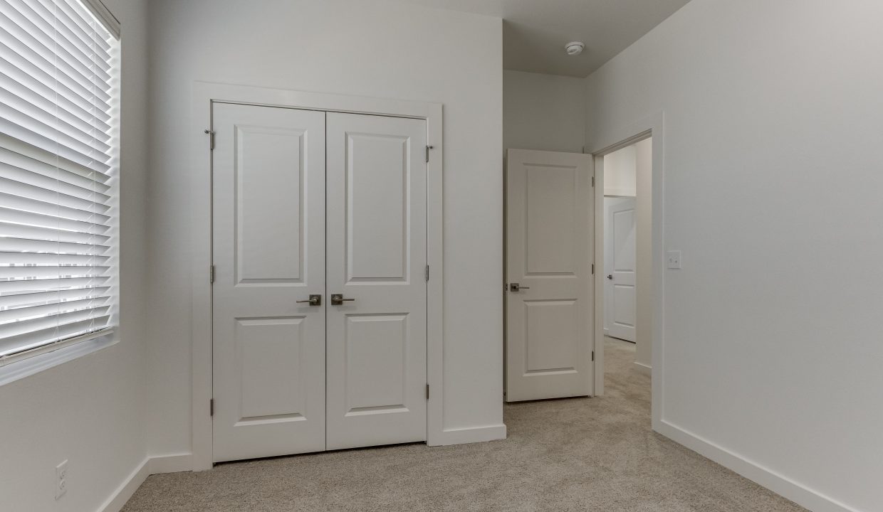2524 NW 131st St-35