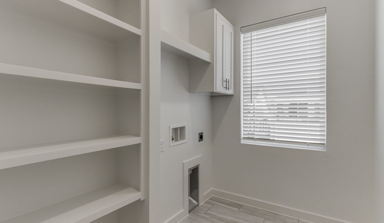 2524 NW 131st St-38