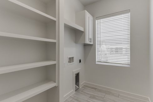 2524 NW 131st St-38