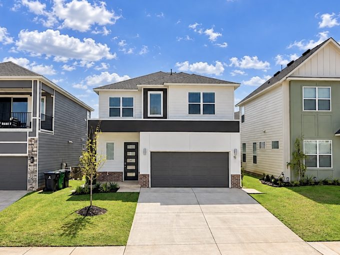 Highland Pointe: 2524 NW 131st St – Tremont Contemporary w/ Balcony