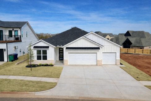 5613 nw 155th