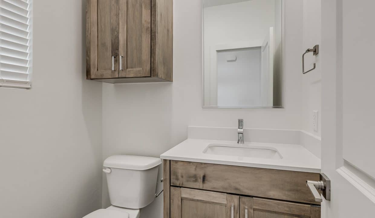 4116 NW 180 Ter-8