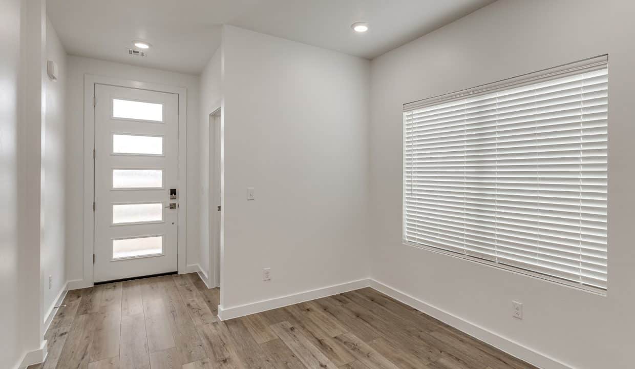 4116 NW 180 Ter-10