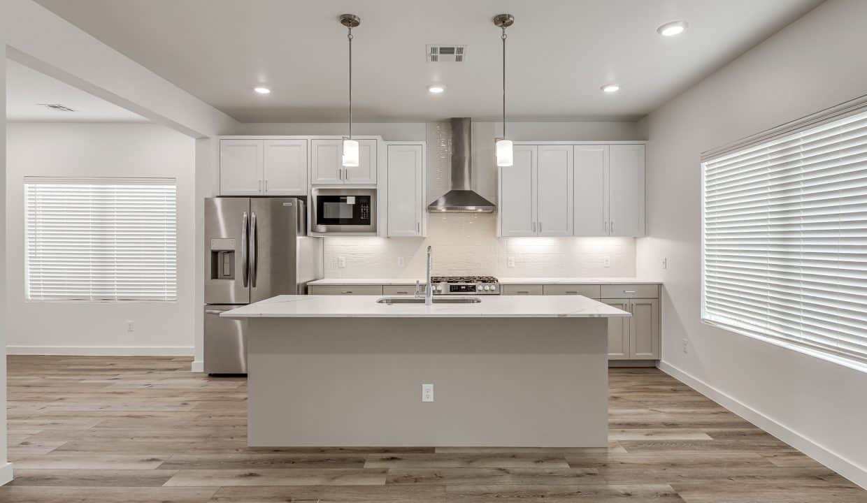 4116 NW 180 Ter-16