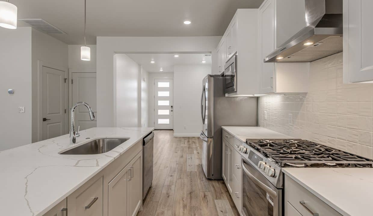 4116 NW 180 Ter-18