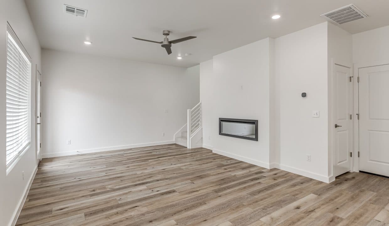 4116 NW 180 Ter-23