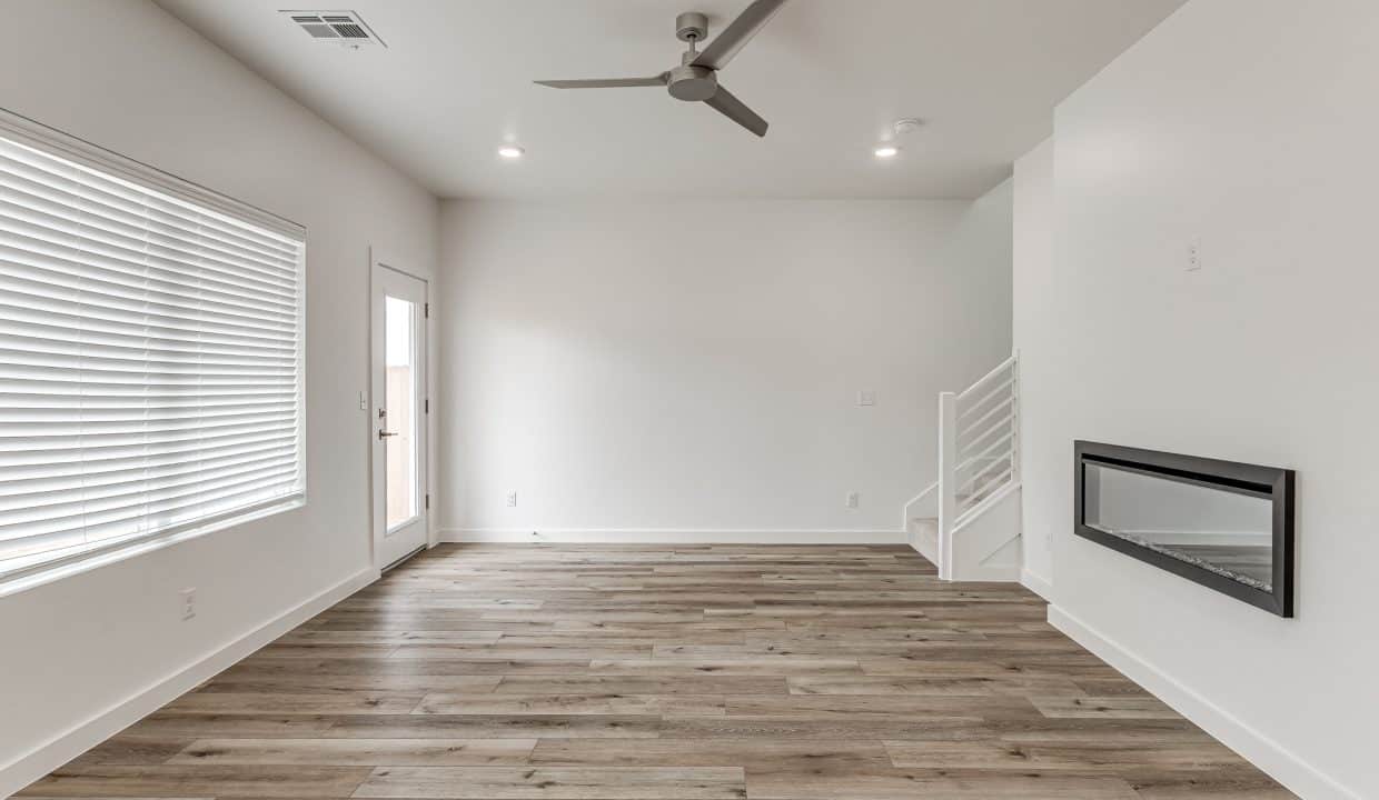 4116 NW 180 Ter-24