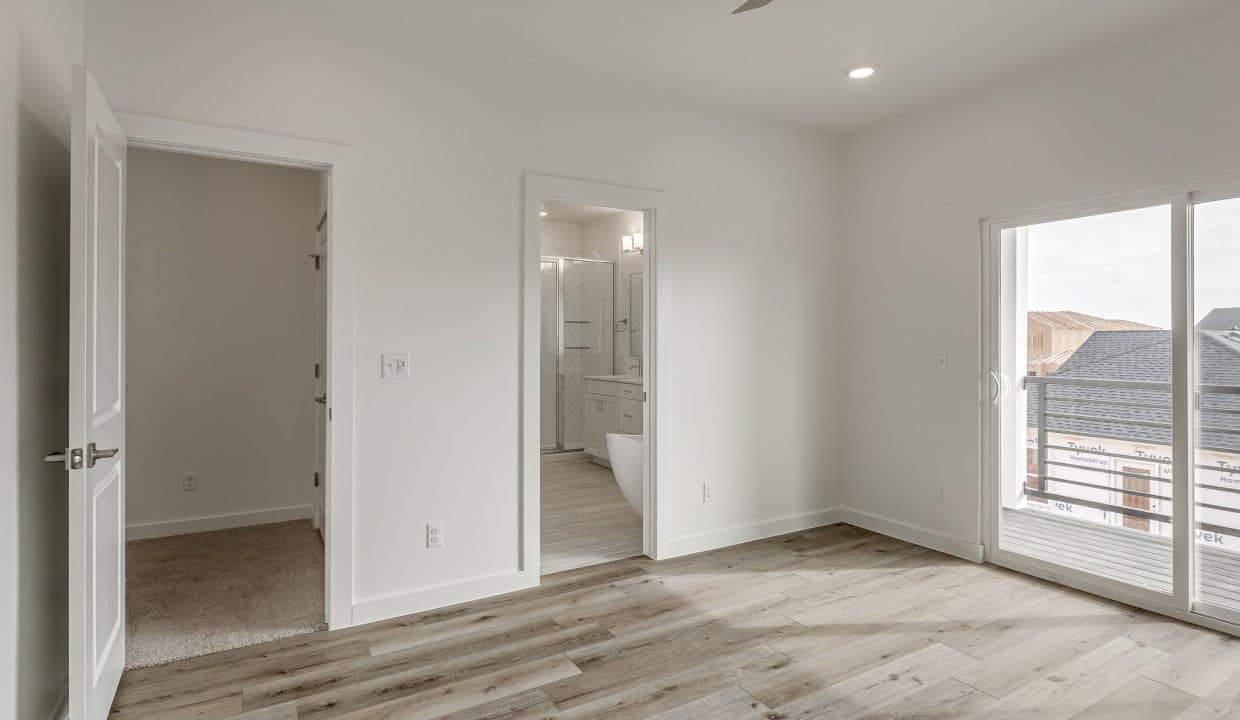 4116 NW 180 Ter-34