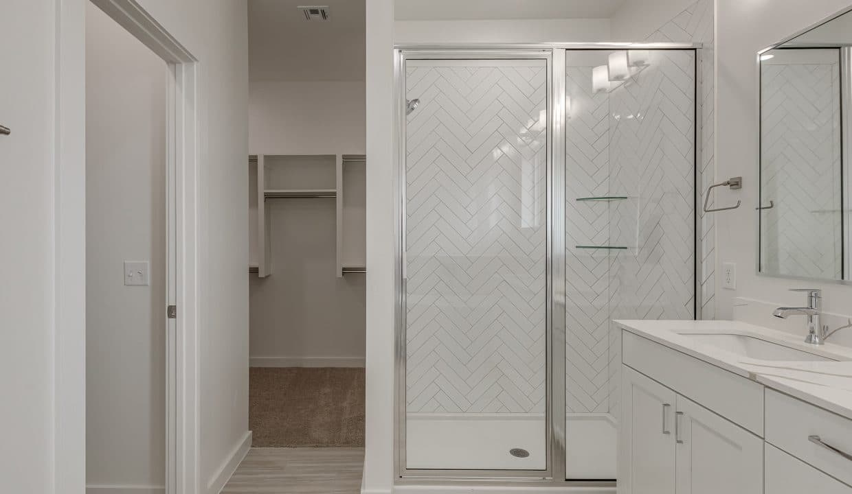 4116 NW 180 Ter-40