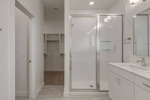 4116 NW 180 Ter-40
