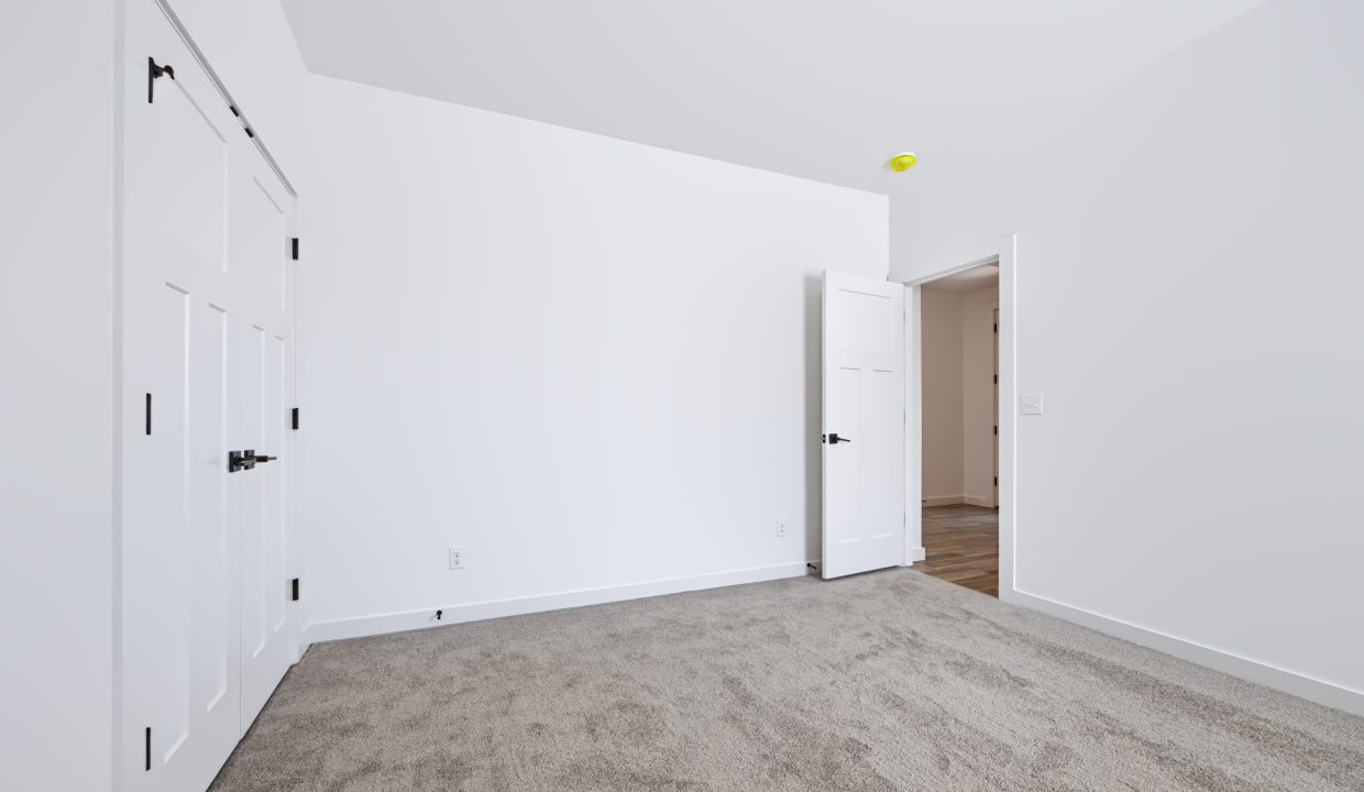 4225 NW 180th St (17)