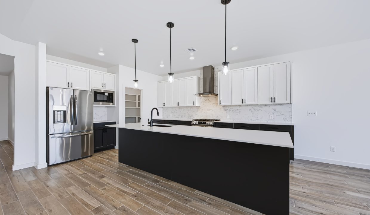 4225 NW 180th St (35)