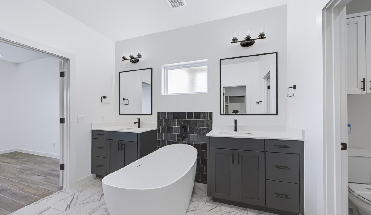 4225 NW 180th St (48)