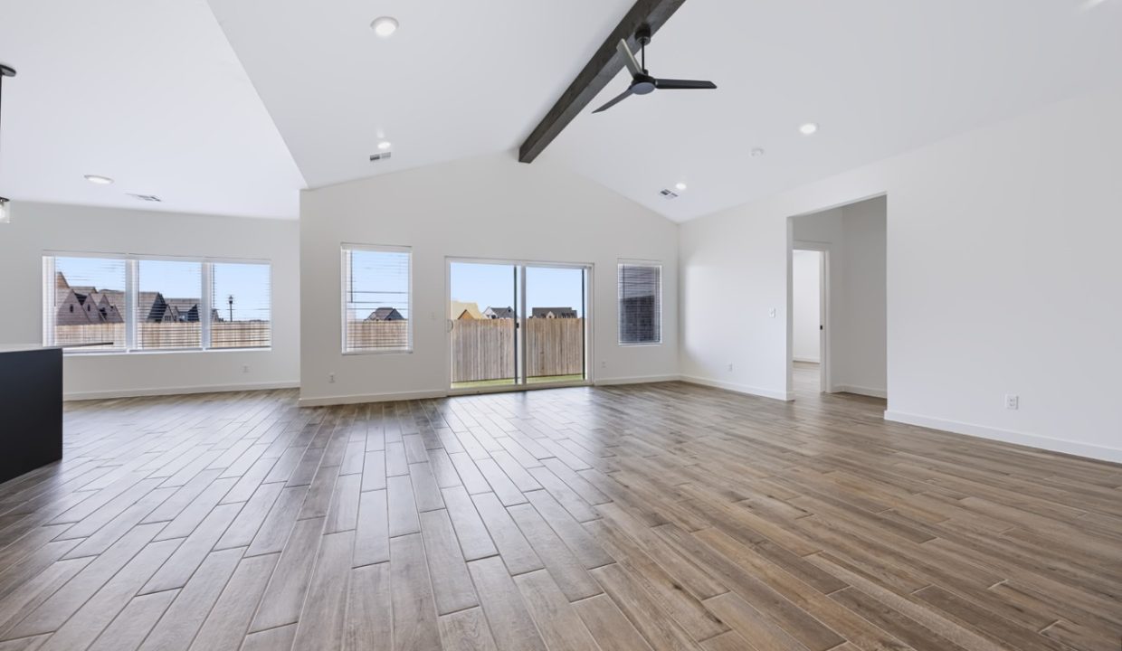 4225 NW 180th St (31) Large